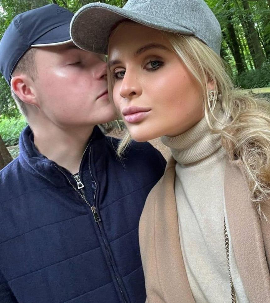 «Выбрала похожего на отца»: что известно о женихе  22-летней Устиньи Малининой