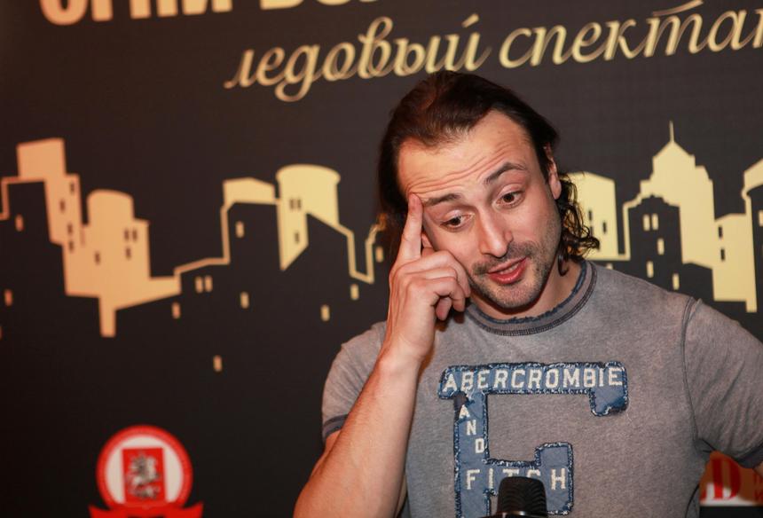 Появилась надежда: Авербух рассказал о состоянии Костомарова на сегодняшний день