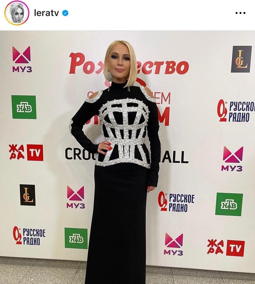 «Несмотря на возраст»: почему Лера Кудрявцева выбирает молодежные наряды