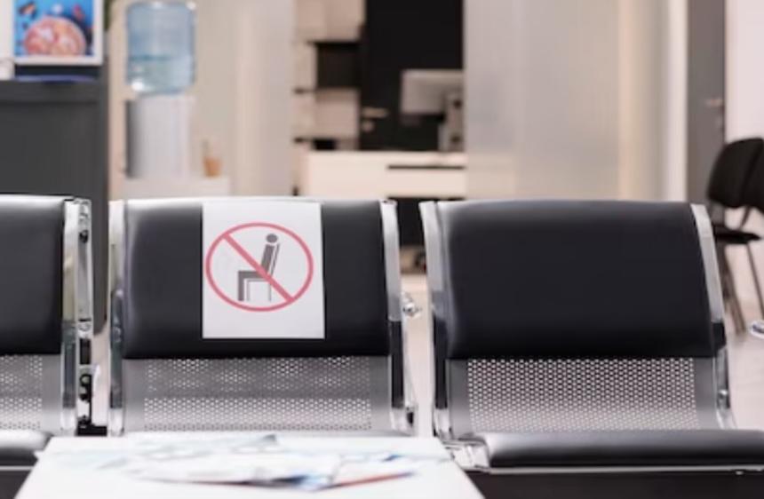 Клиники Германии и США перестают обслуживать российских пациентов