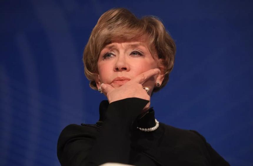 «Вколол мне чертов жир в лицо»: после неудачной пластики Вера Алентова задумалась о смерти