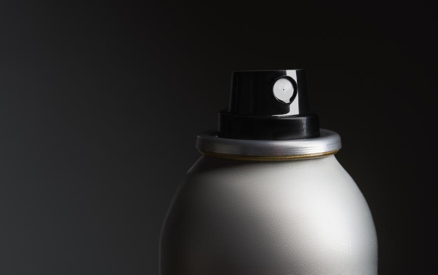 Пожилой россиянин взорвал квартиру, опрыскав помещение аэрозолем от тараканов