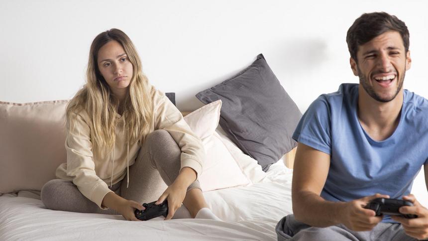 Клинический психолог Владис объяснила, почему «хорошим девочкам» не везет в любви