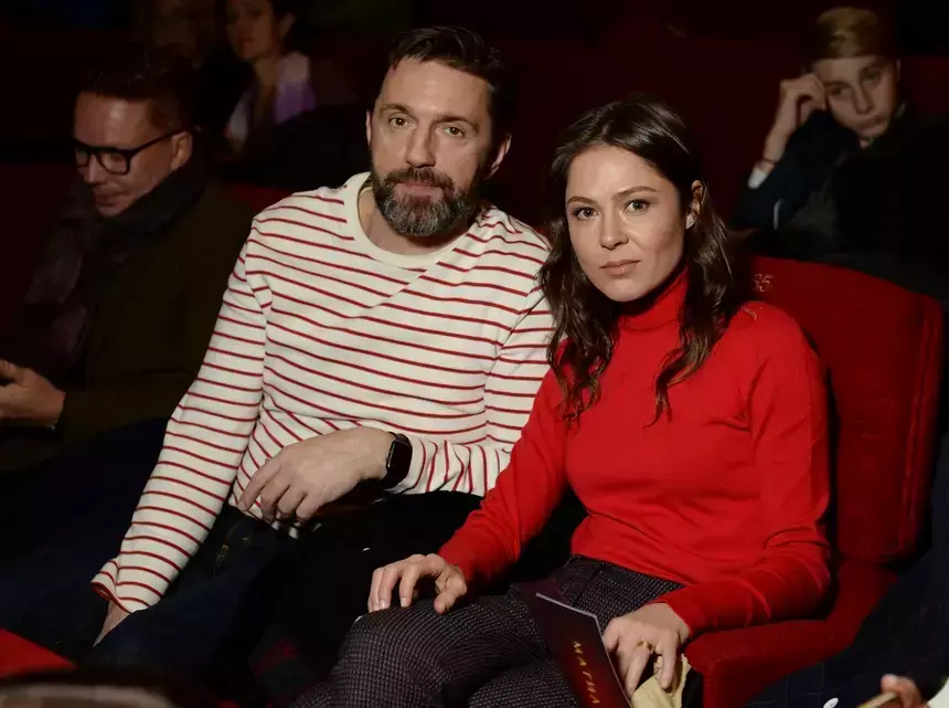 Любовь или косметолог: резко помолодевший Вдовиченков расцвел рядом с Лядовой