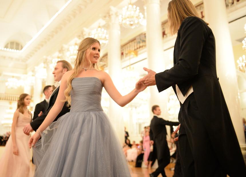 «Был лучшим»: дочь Александра Малинина после красивой помолвки рассказала, что случилась беда