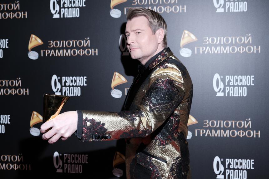 «Надо держаться»: похудевший после операции Николай Басков заговорил о своем здоровье