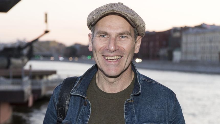 Шоумена Михаила Шаца* задержали на Бали: грозит депортация