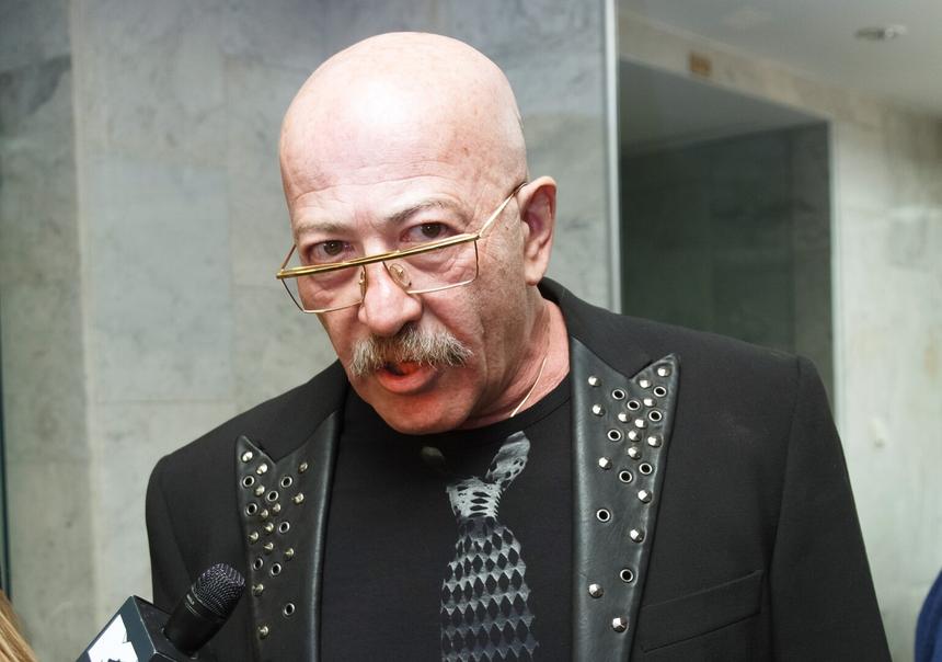 Держится из последних сил: Розембаум в пятнах и с крайне болезненным видом напугал россиян