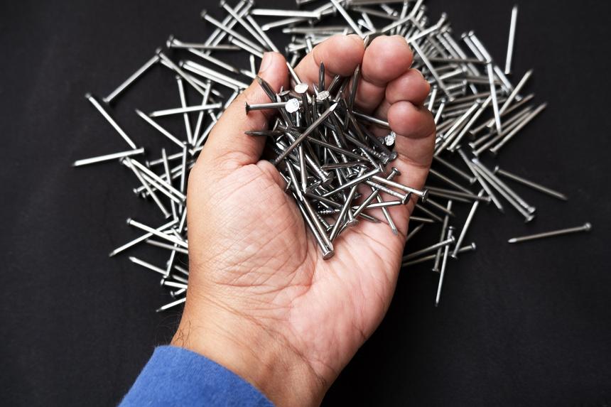 В Уфе годовалая девочка проглотила гвозди, но врачи не стали делать операцию