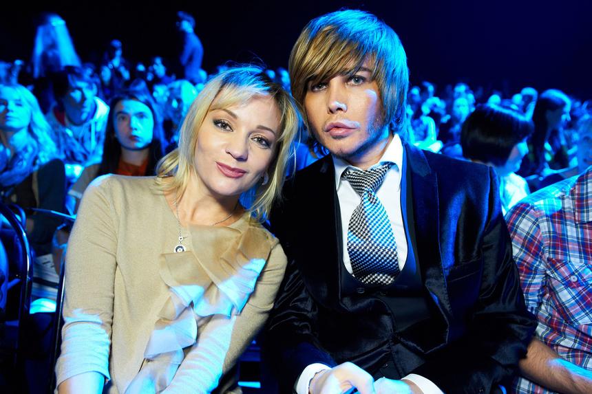 54-летнюю Татьяну Буланову поздравляют с третьей беременностью