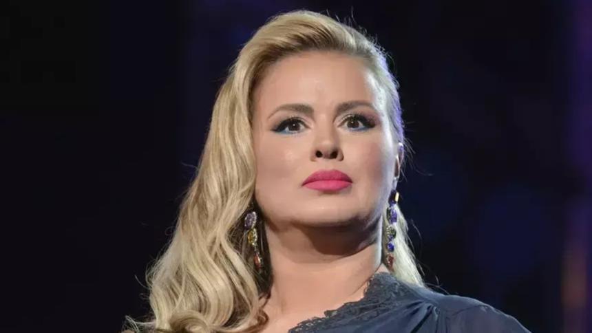 «Перепила вина и пол дня страдала»: Анну Семенович бросил жених