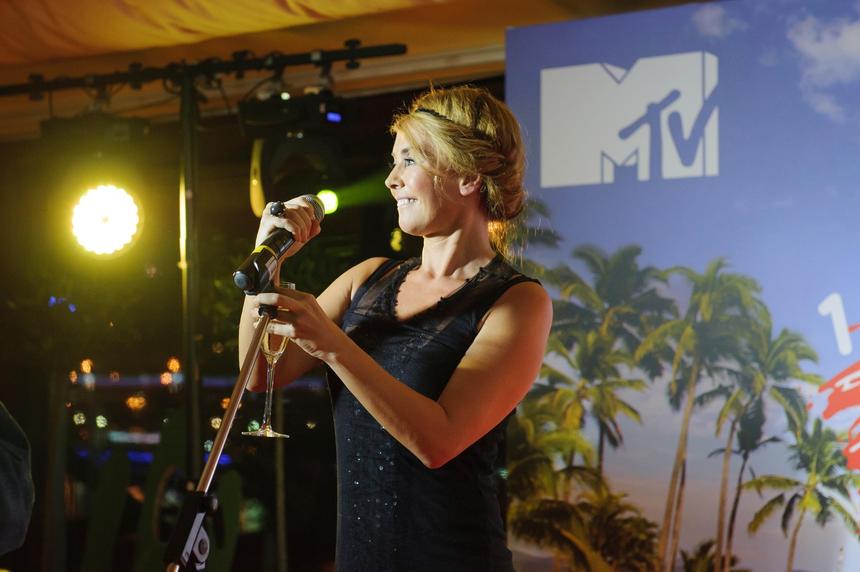 Смерть бабушки и кража денег: отец Жанны Фриске рассказал, как внука настраивают против него