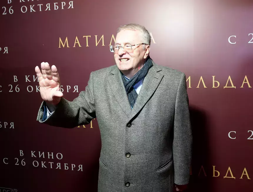 Фигура в полный рост и цитата: как будет выглядеть памятник Владимиру Жириновскому