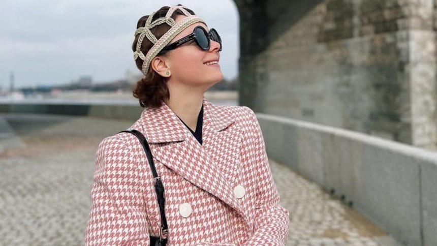 Ксения Собчак высмеяла супругу Петросяна в безвкусной одежде за полмиллиона рублей