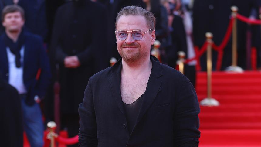 «Не чувствую половины тела, часть лица повисла»: актер Барабаш потерял способность говорить