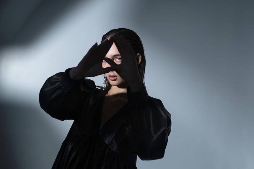 Подруга на миллион: россиянка похитила свою знакомую, чтобы та простила ей долг