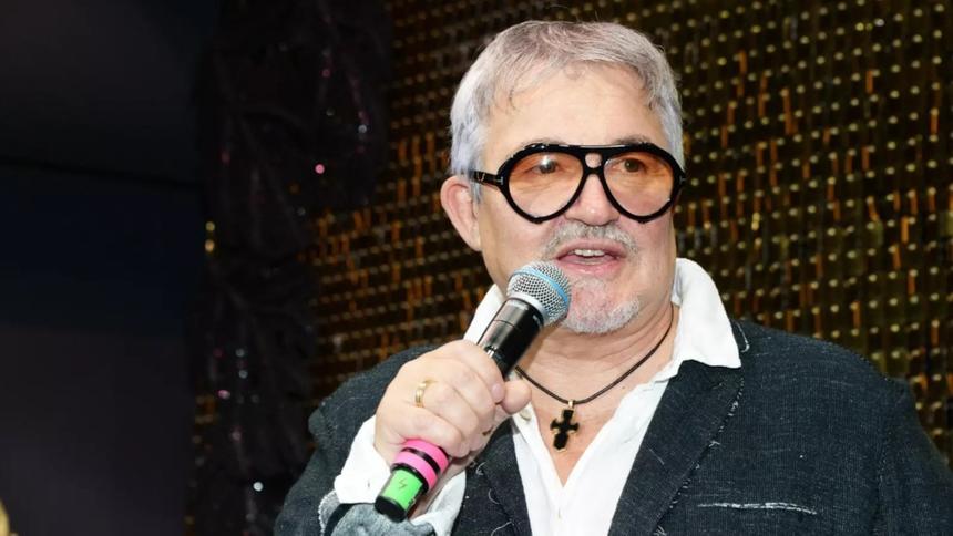 Телеведущий Дмитрий Дибров попал в аварию в Москве