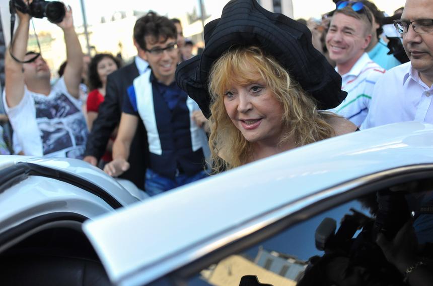 «Торговались долго»: купивший замок Пугачевой шоумен раскрыл детали сделки