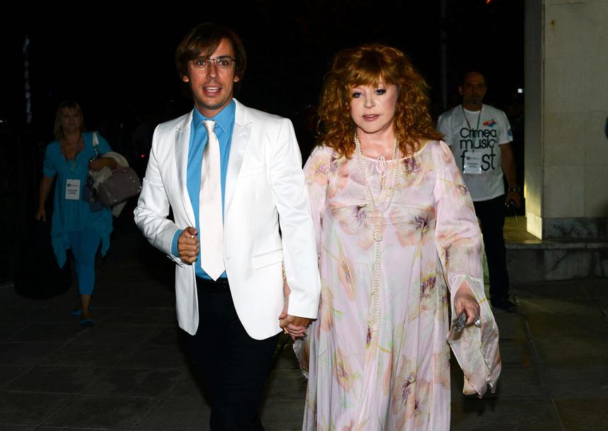 Скромная трешка на окраине Москвы и замок в Грязи: чем на сегодняшний день владеет Галкин* в России