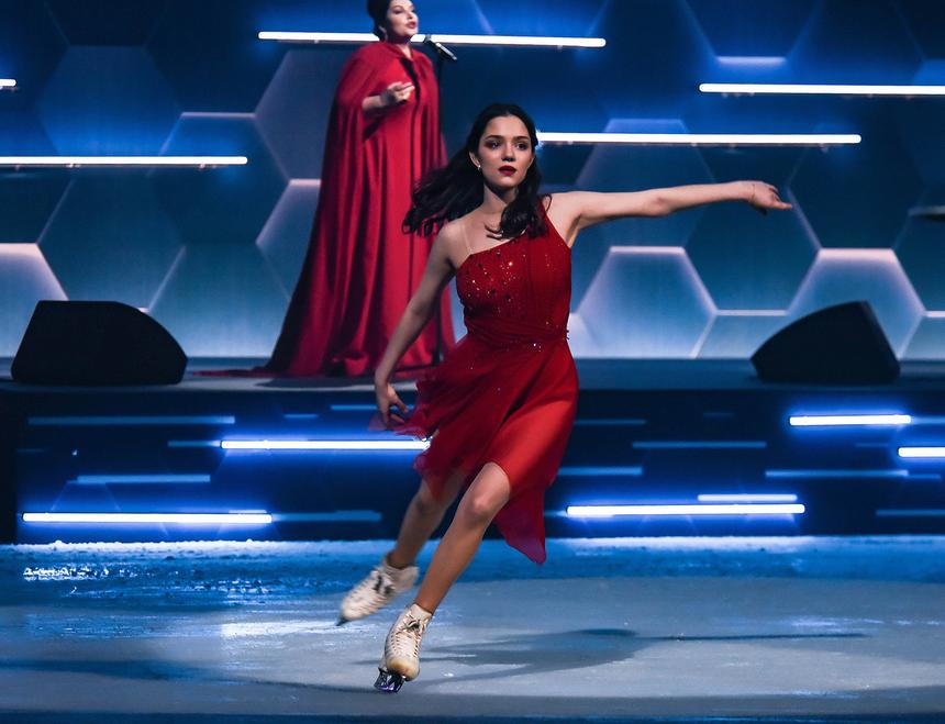 Лиза Арзамасова станет сюрпризом вечера на масштабном шоу Ильи Авербуха