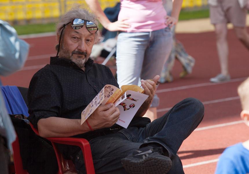 «Даже умных людей можно развести»: телефонные жулики выманили у Стаса Намина 1 млн рублей