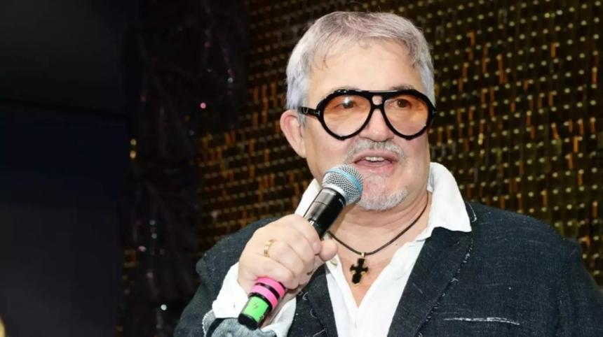 Дибров и Малахов в Африке, Ургант в Узбекистане: телеведущие ведут экскурсии ради денег