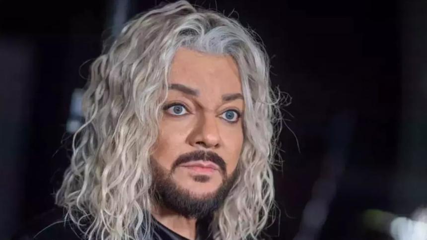 Сбежавший от встречи с Аллой Пугачевой Филипп Киркоров расплакался от воспоминаний о ней