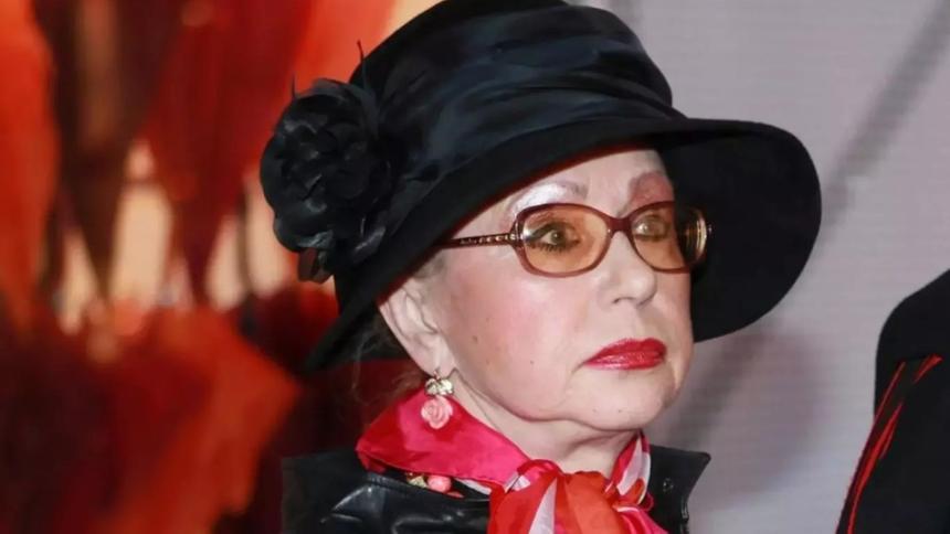 «Переживала и плакала»: продюсер раскрыл подробности состояния 83-летней Светланы Моргуновой