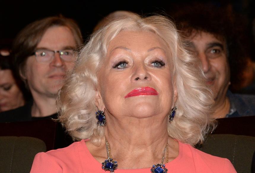 «Собери свои последние мозги»: Людмила Поргина собирается уходить из Ленкома