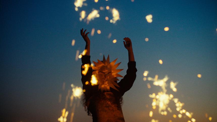 В Москве состоится премьера самого атмосферного фильма этого лета «Тонкой Нитью»