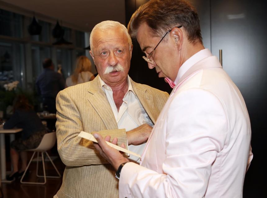 Подозрения подтвердились: 77-летний Леонид Якубович вышел в свет с молодой брюнеткой