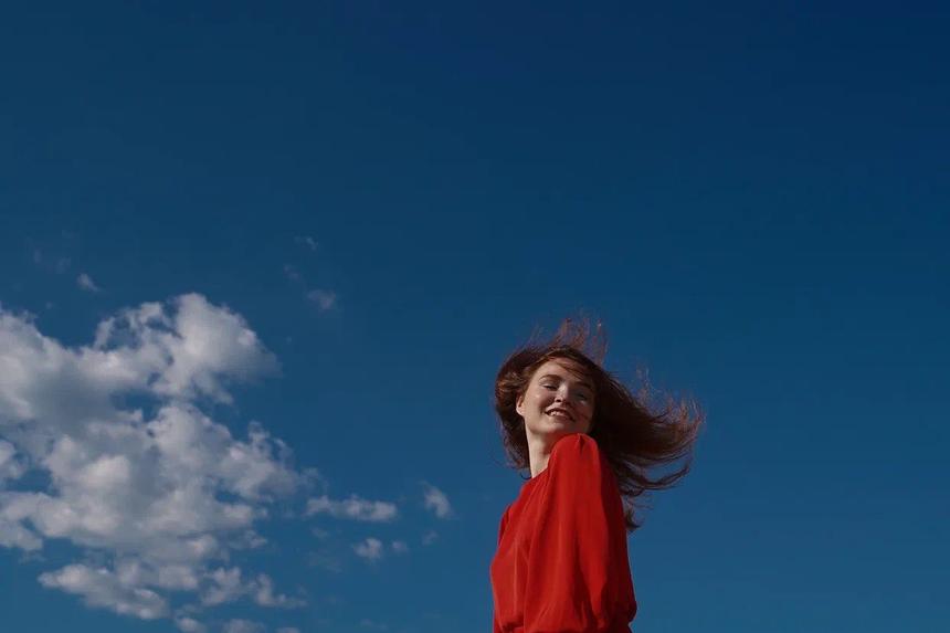 Смерть родителей, детский дом, СПИД: история 21-летней девушки, рожденной с ВИЧ