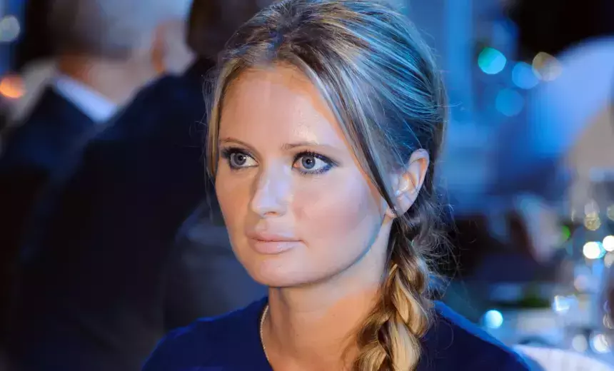 Дана Борисова потребовала 200 тысяч рублей компенсации с хозяйки пса, покусавшего ее дочь