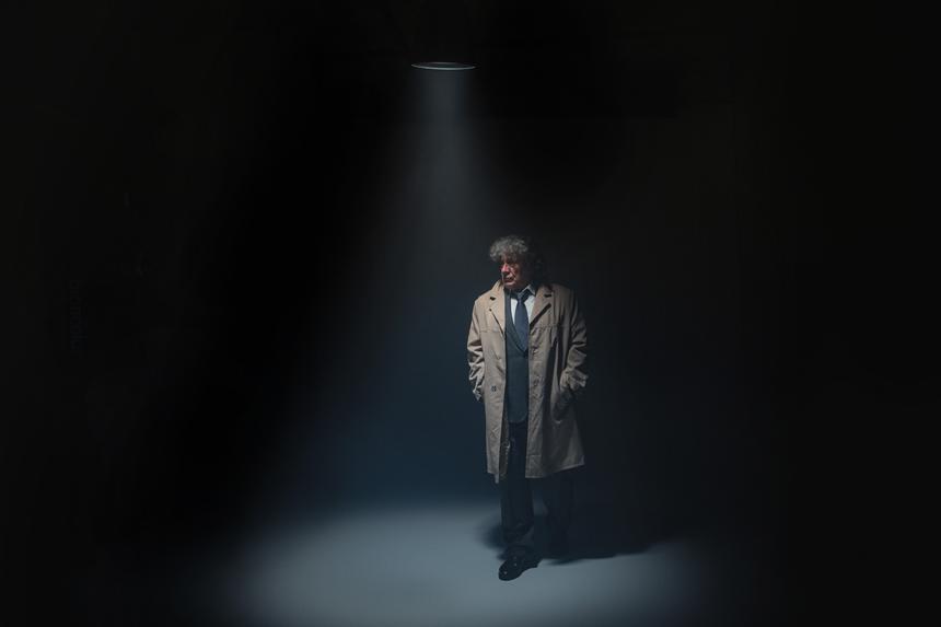 Уволен участковый, который первым опрашивал школьника с кровавого последнего звонка под Волгоградом