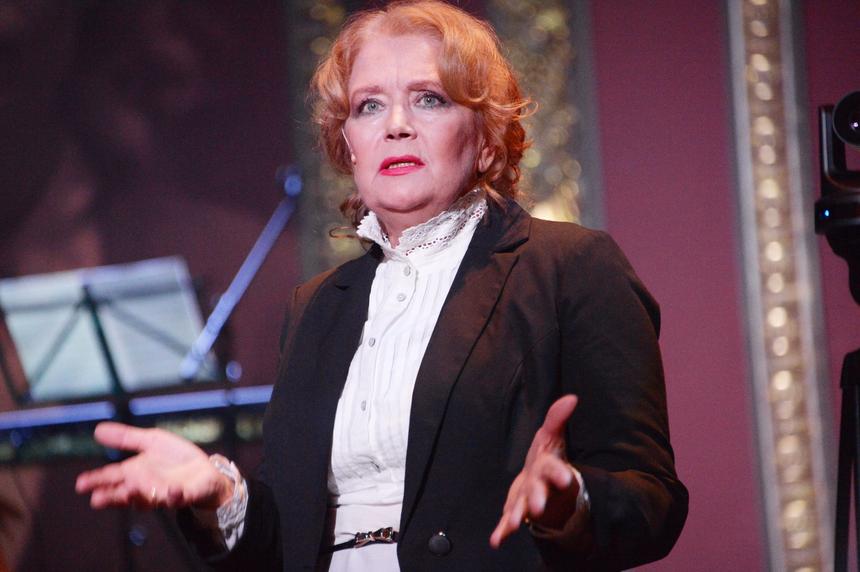 Вдова Караченцова назвала причину, по которой у Абдулова и Алферовой не было детей