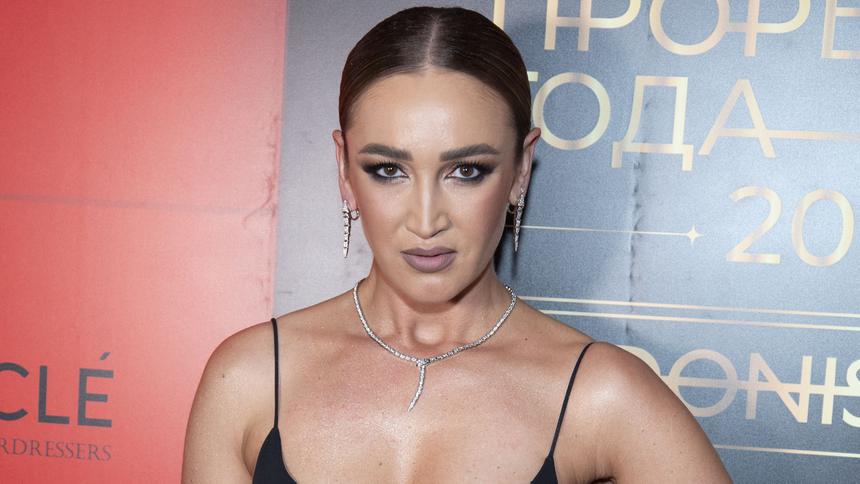 Телеведущей Ольге Бузовой тайно сделали предложение руки и сердца