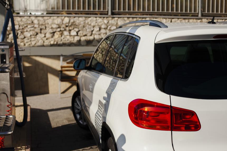 В США оставленный на три часа в машине младенец погиб, пока родители посещали церковь