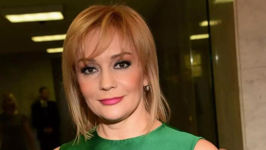 Невеста в белом, жених в голубом: появились первые кадры со свадьбы Татьяны Булановой