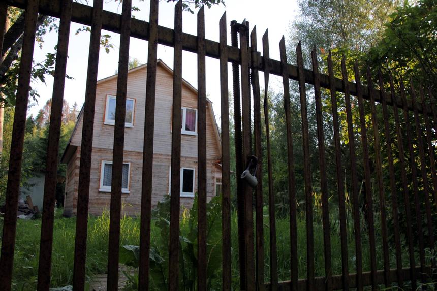 Напоили и заставили подписать бумаги: сын лишил актрису Татьяну Клюеву квартиры и загородного дома