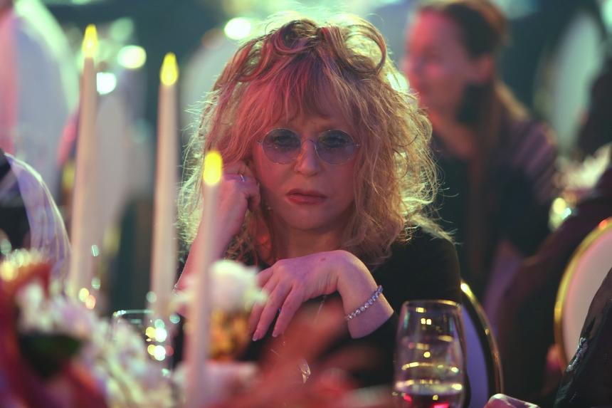 «В зале сидел весь свет»: Аллу Пугачеву втянули в скандал с искусственным половым органом