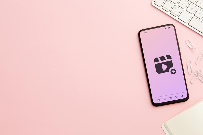 Mash: в Челябинске у матери пытаются отобрать двоих детей из-за потерянного телефона