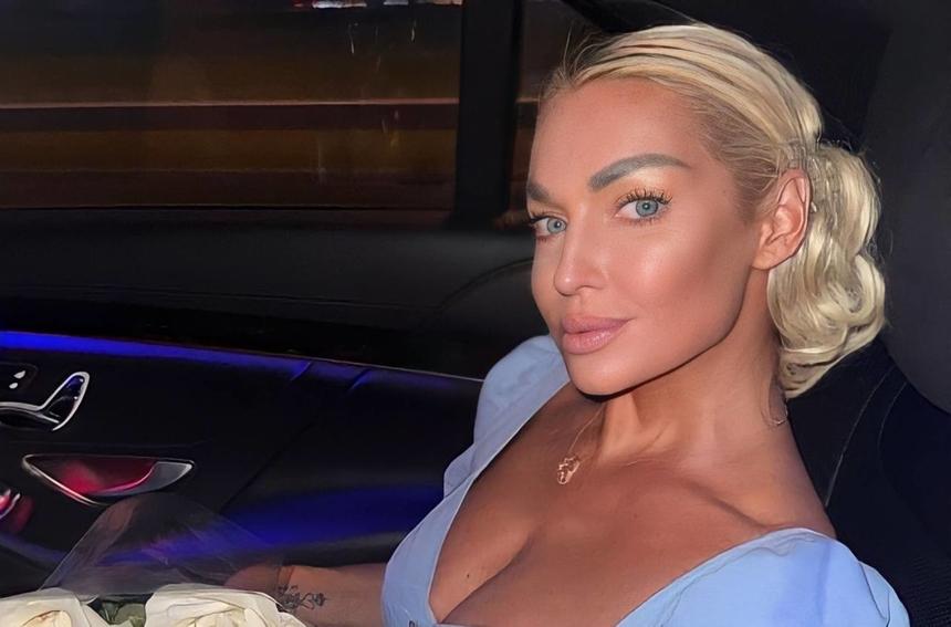 Волочкова отказалась комментировать фото с бокалом и матом призвала не лезть в ее жизнь