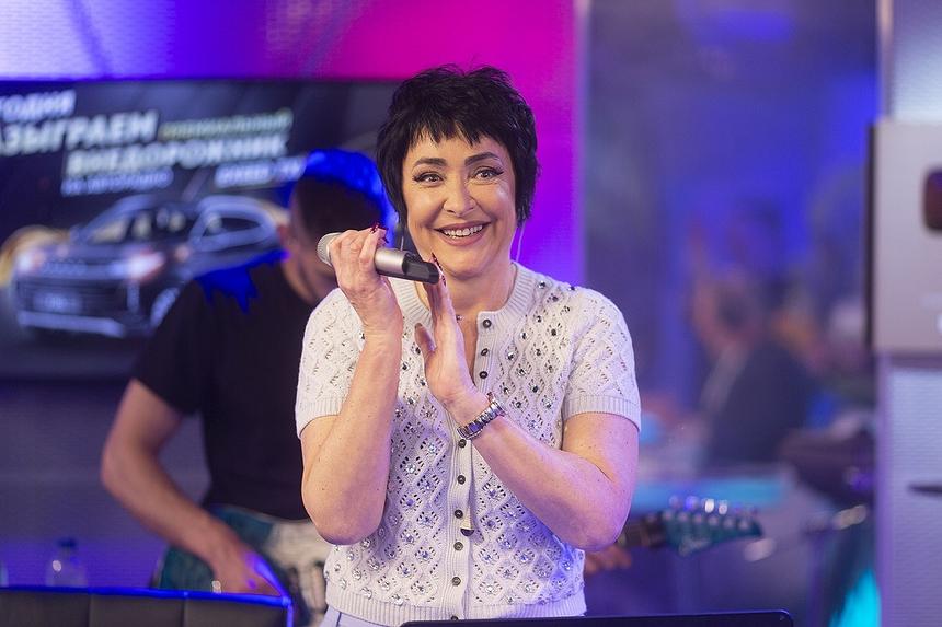 Певица Лолита рассказала, где будет искать следующего мужчину