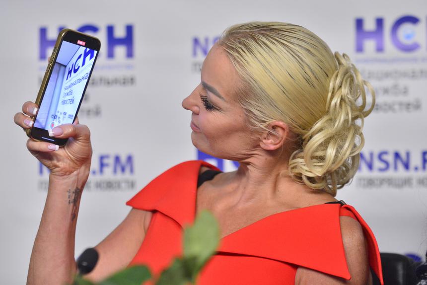 «Подставила»: Анастасия Волочкова нашла скрытые камеры в ванной