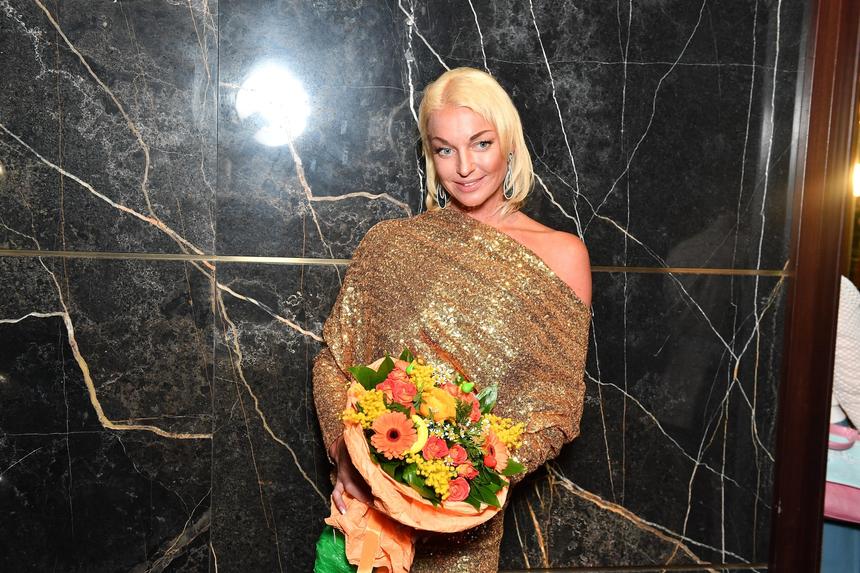 Свекровь требовала сделать аборт: Волочкова поделилась шокирующими откровениями об отношениях с Вдовиным