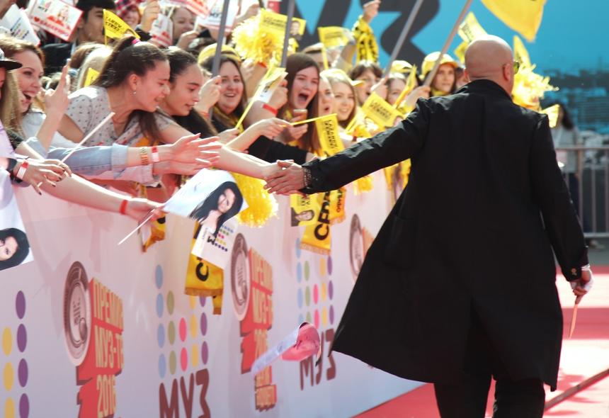 «Уехавшего из страны» Нагиева заметили на секретных съемках в Москве