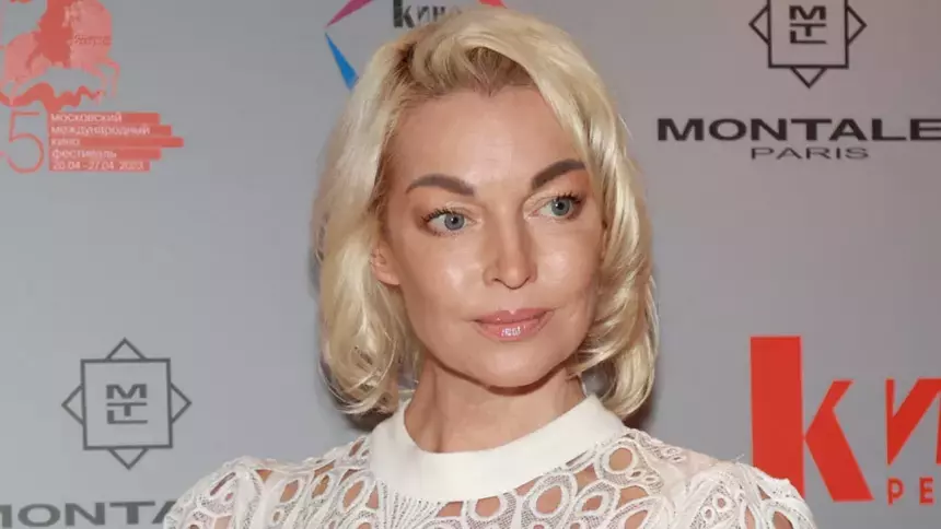 «У него нет заработков»: в Сети рассекретили нового ухажера 47-летней Анастасии Волочковой