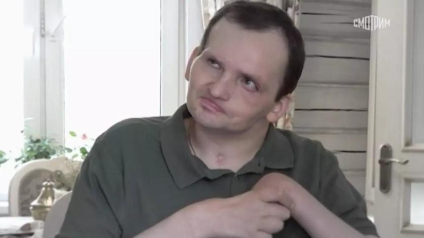 Деньги собирали всей страной: что произошло после слов жены Янина об отсутствии у него половины мозга