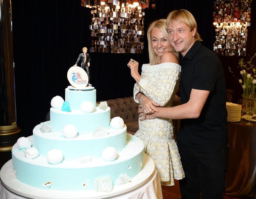 Продюсер Яна Рудковская показала, как выглядит ее 21-летний сын от бывшего мужа