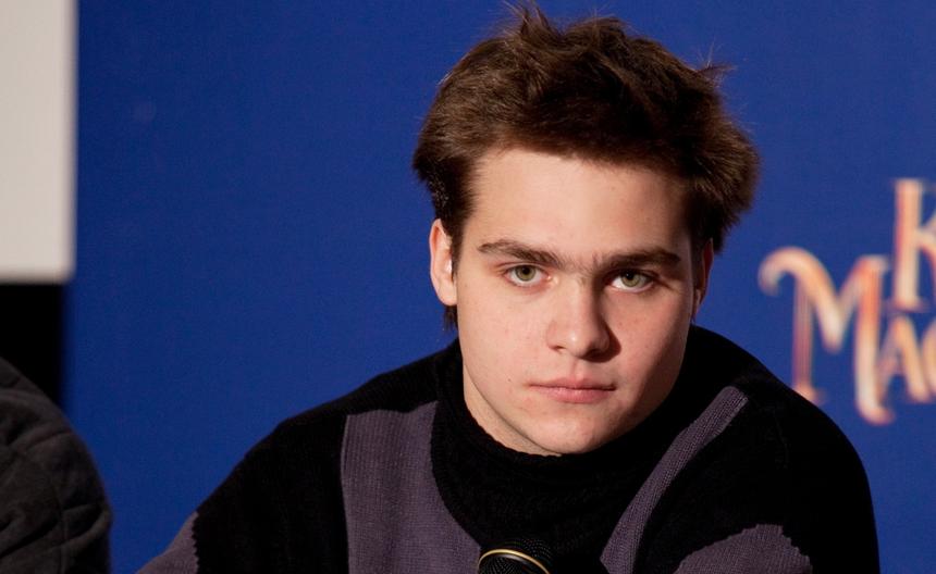 112: 31-летний сын актера Ефремова Николай выпал из окна квартиры в Москве